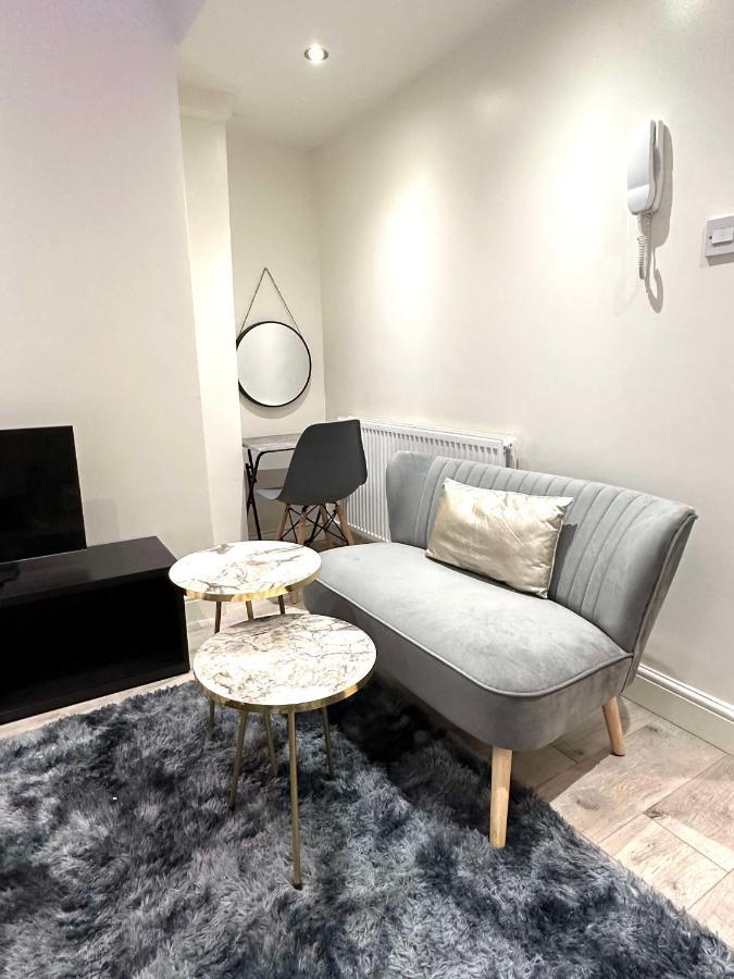 London Charm - Stylish Studio In Kensington ภายนอก รูปภาพ